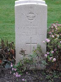 Berlin 1939-1945 War Cemetery - Stewart, Ronald George Falconar